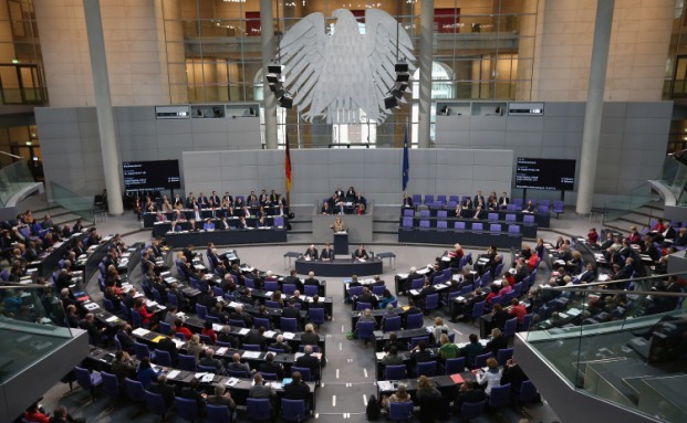 Verbände fordern klares Verbot der Provisionsabgabe