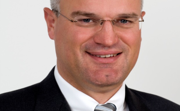 Bayerische sortiert Vorstandsebene um