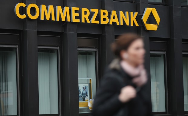 So kaufen Kunden ihre Finanzprodukte