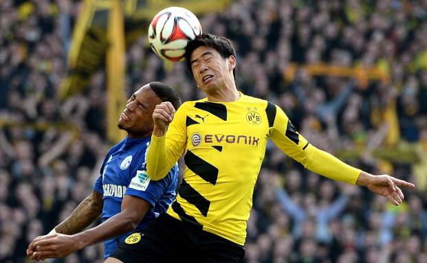 Wie Versicherer vom Fußball profitieren