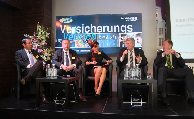 Alle Bilder von der Veranstaltung „Versicherungsvertrieb der Zukunft 2015“
