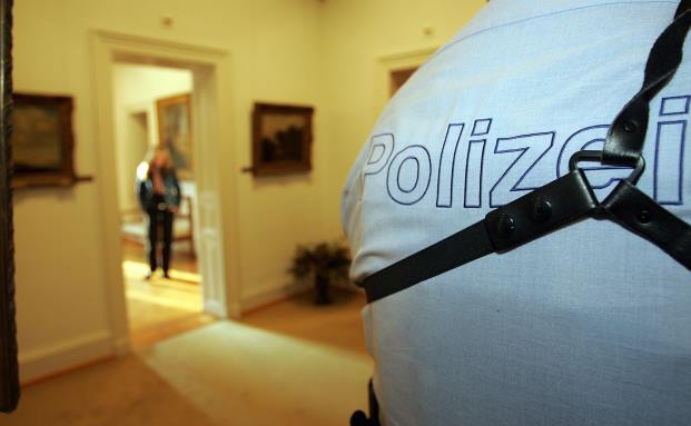 Was Kunden nach einem Einbruch von ihrem Hausratversicherer erwarten