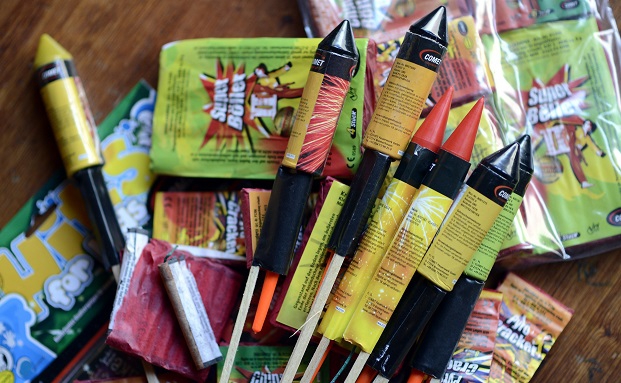 Diese fünf Versicherungen leisten bei Silvester-Schäden