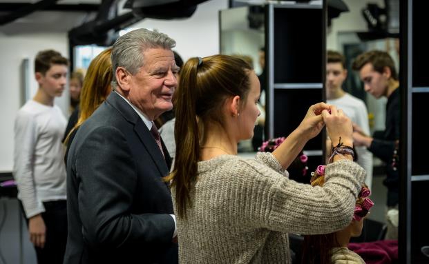 So viel verdienen Auszubildende in der Versicherungsbranche