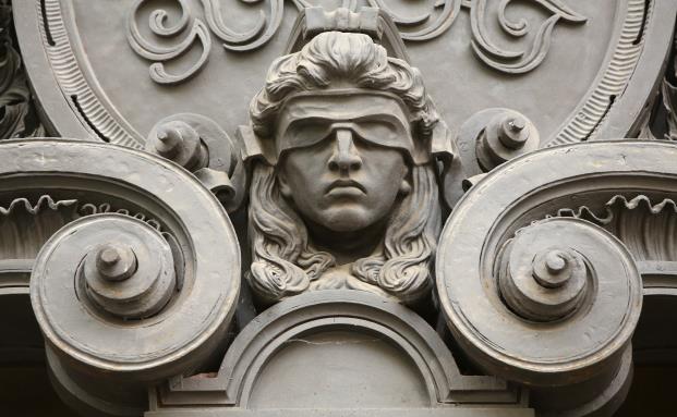 Wer Maklermandate vermittelt, gilt als Makler