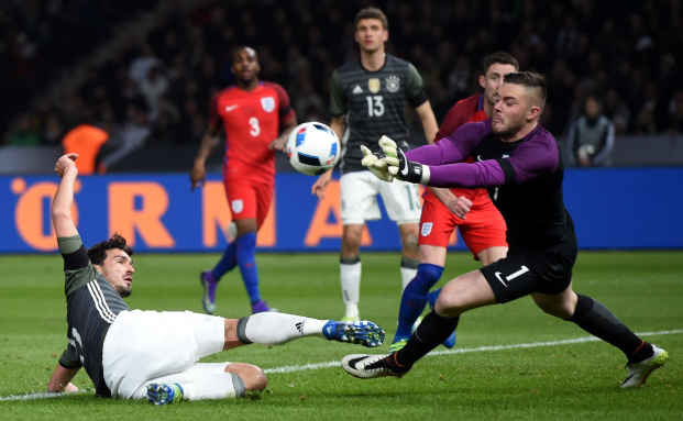 So legen Fußballer ihr Geld an