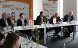 Spezialversicherer Dialog legt im Vergleich zum Vorjahr deutlich zu