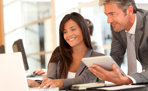 Mit guter Absicherung Mitarbeiter binden