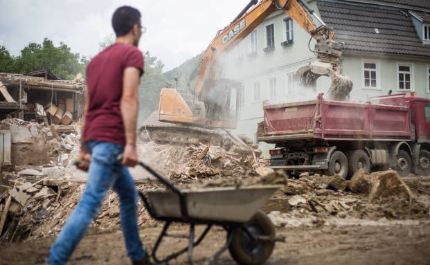 Zwischen Flachland-Tornado und Jahrhundertflut