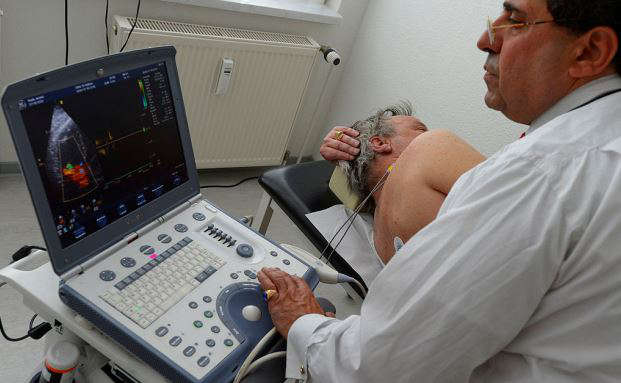 Müssen Ärzte für Behandlungsfehler ihrer Ersatz-Ärzte haften?