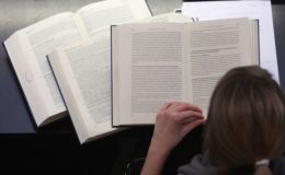 Deutsche Makler Akademie kooperiert mit Wolters Kluwer