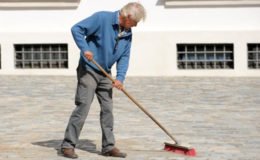 Fast eine Million Rentner sind Minijobber 