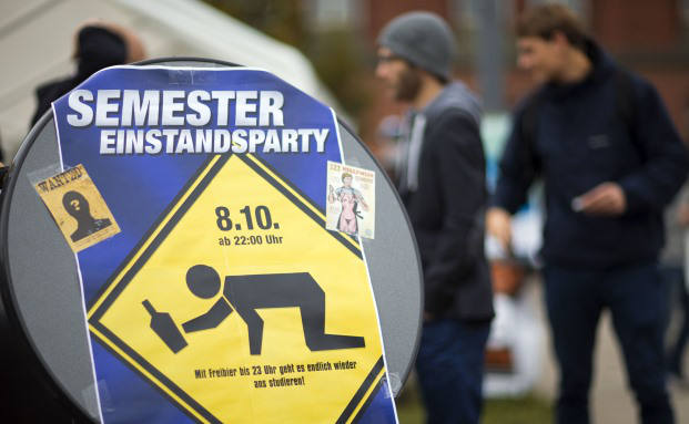 Versicherungskaufleute verdienen mehr als Akademiker