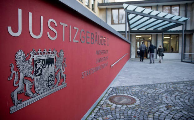 Versicherungskaufmann betrog Kunden in großem Stil