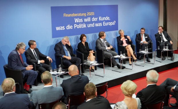Makler warnen vor Überregulierung