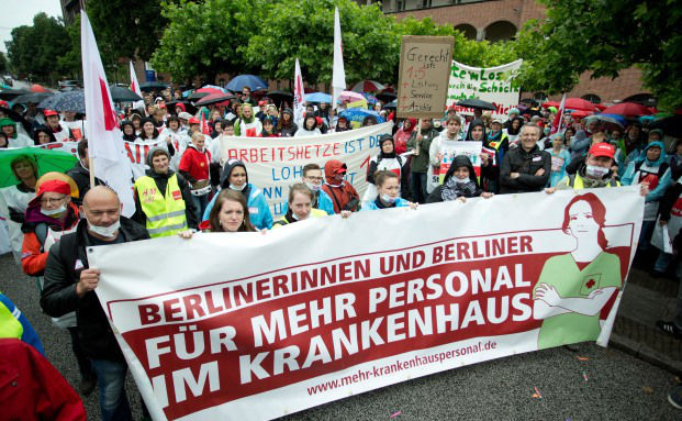 Knatsch zwischen Krankenkassen und Kliniken