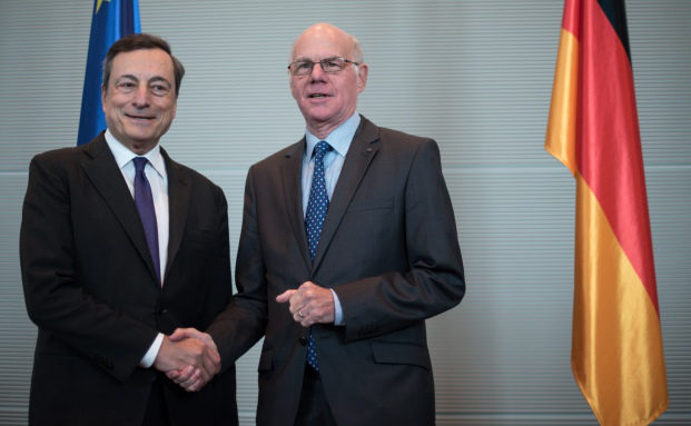 Niedrigzins wird Sparer im kommenden Jahr härter treffen