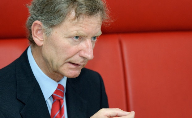 Erdland gibt W&W-Führung zum Jahresende ab