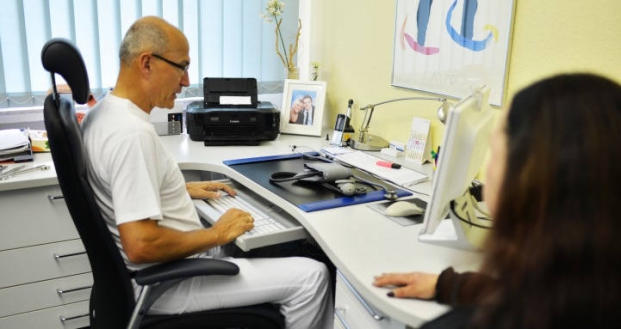 Servicestellen vermitteln ab April auch Psychotherapeuten-Termine