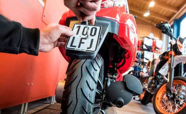 Kleinkrafträder brauchen neues Kennzeichen