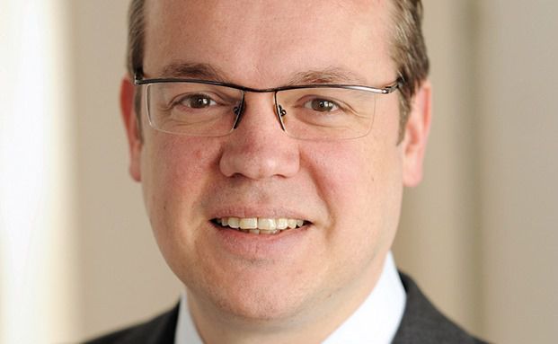 Weiterbildungspflicht für Makler tritt erst 2018 in Kraft