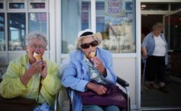 Senioren wollen Erspartes lieber für sich behalten