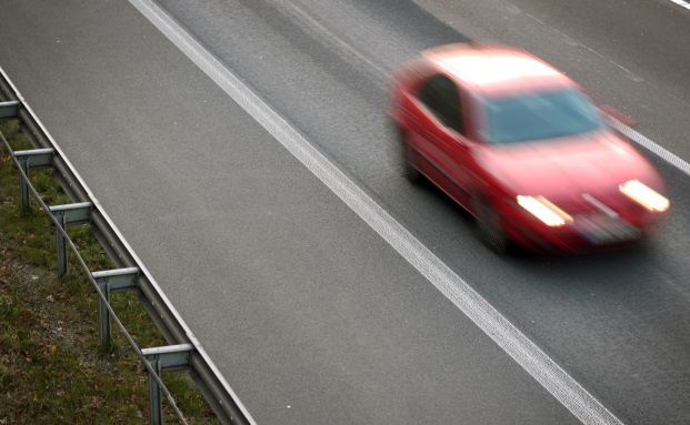 Autofahrer verursacht Unfall, um Leben zu retten