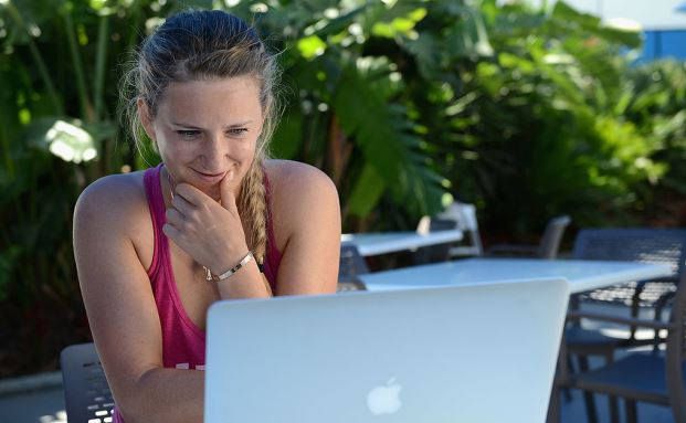 Kunden bevorzugen Versicherer-Webseiten beim Online-Abschluss