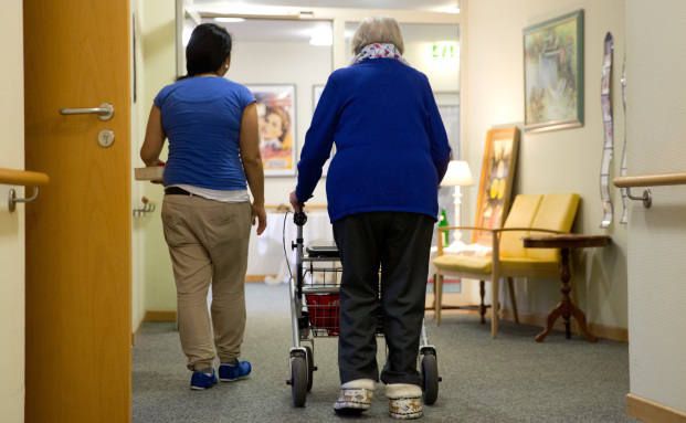 Erstanträge auf Pflegeleistungen steigen um 65 Prozent