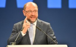 Schulz will Arbeitgeber stärker an den Zusatzbeiträgen beteiligen