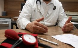 Krankenkassen-Aufsicht kündigt schärfere Prüfungen an