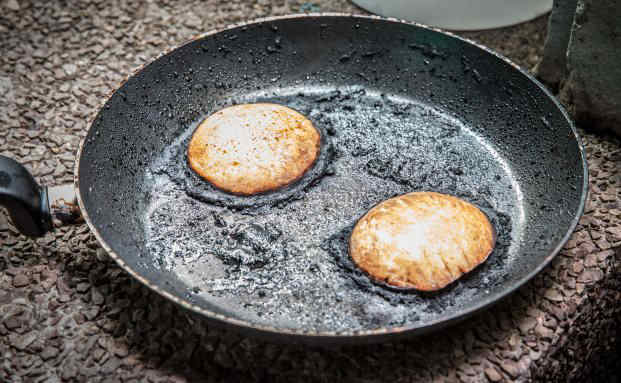 Hausratversicherer muss auch bei Rußschäden durch angebranntes Essen zahlen