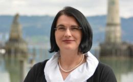 „Frauen übernehmen zu wenig Eigenverantwortung bei Finanzen“