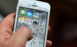 Wer zahlt für den kaputten Handy-Bildschirm?