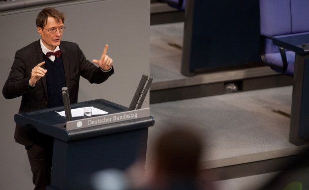 CDU und SPD uneinig über Zukunft der Pflegeversicherung