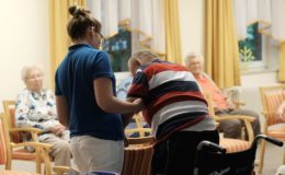 Arbeitgeberverband fordert Ministerium für Altenpflege