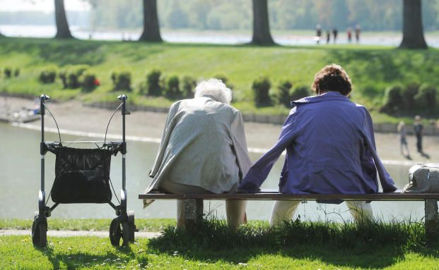 Versicherer kürzen häufiger Renten ihrer Kunden