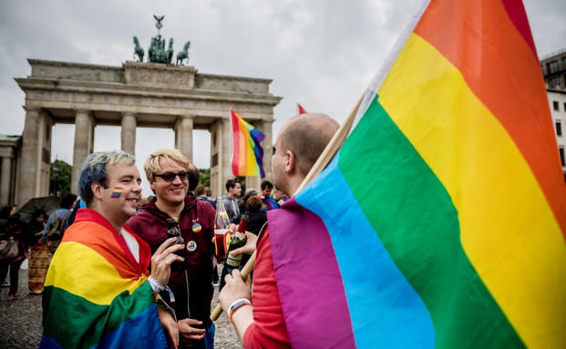 Regierung kassiert drei Rechte ein – und keiner merkt‘s