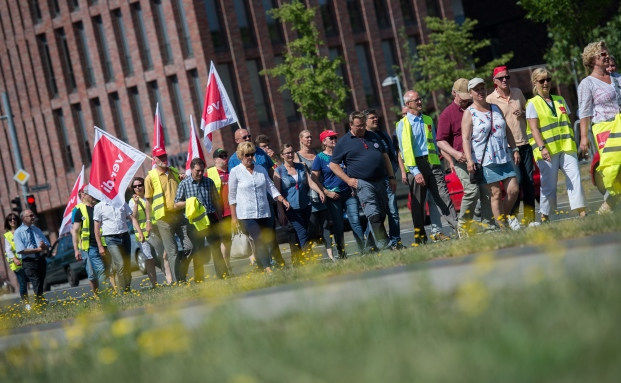 Versicherungsangestellte erhalten neuen Tarifvertrag