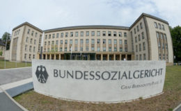 Arbeitsweg darf durchs Fenster führen, Abstecher zum Bäcker nicht versichert