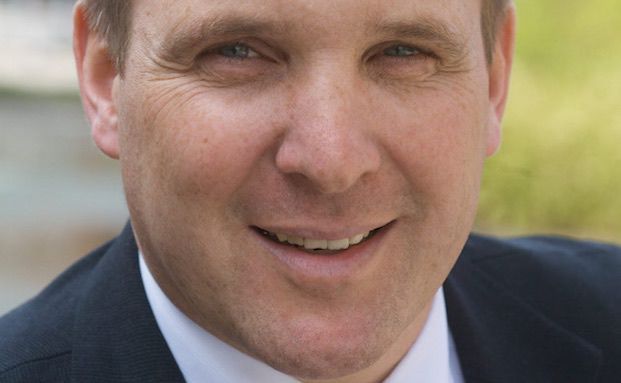 Jens Hasselbächer wechselt von Axa zu R+V