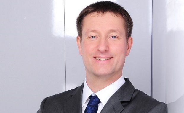 „Kunden gehen künftig mit einem dicken Packen Papier nach Hause“