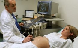 Auch Ledige müssen künstliche Befruchtung bezahlt bekommen