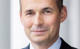 Kassow lehnt „schnellen Deal“ ab