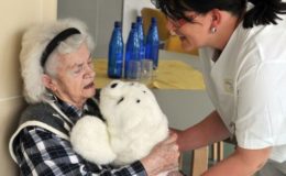 475.000 neue Pflegekräfte benötigt