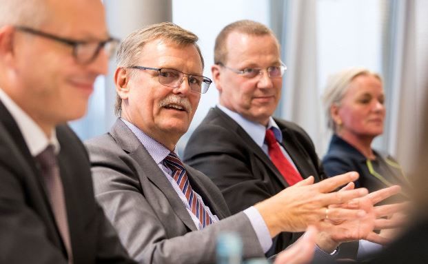 „In der bAV verpflichtet der Gesetzgeber den Vermittler in gewissen Fällen zu einer Falschberatung“