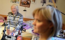 Jeder Zweite schöpft Pflegeleistungen nicht aus