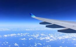 Axa startet vollautomatische Versicherung für Flugverspätungen