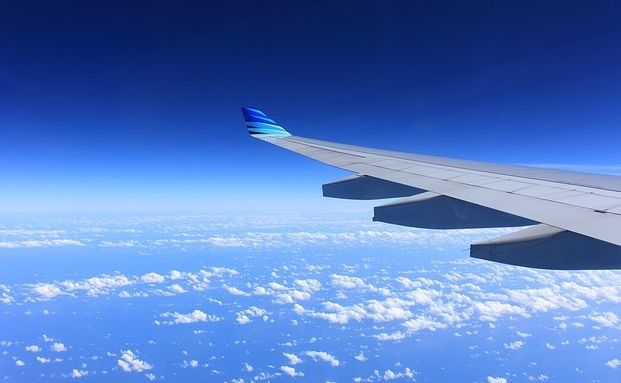 Axa startet vollautomatische Versicherung für Flugverspätungen