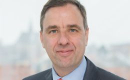Frankfurter Leben übernimmt Pensionskasse der Axa